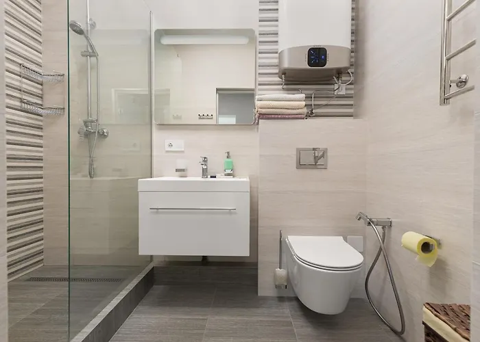 44 Pearl 1-bedroom Panoramic Sea View